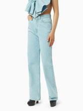 Charger l&#39;image dans la galerie, Boyfriend jean in light blue - Nina Ricci
