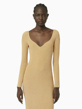 Load image into Gallery viewer, Heart neckline open-back dress in gold - Nina Ricci
